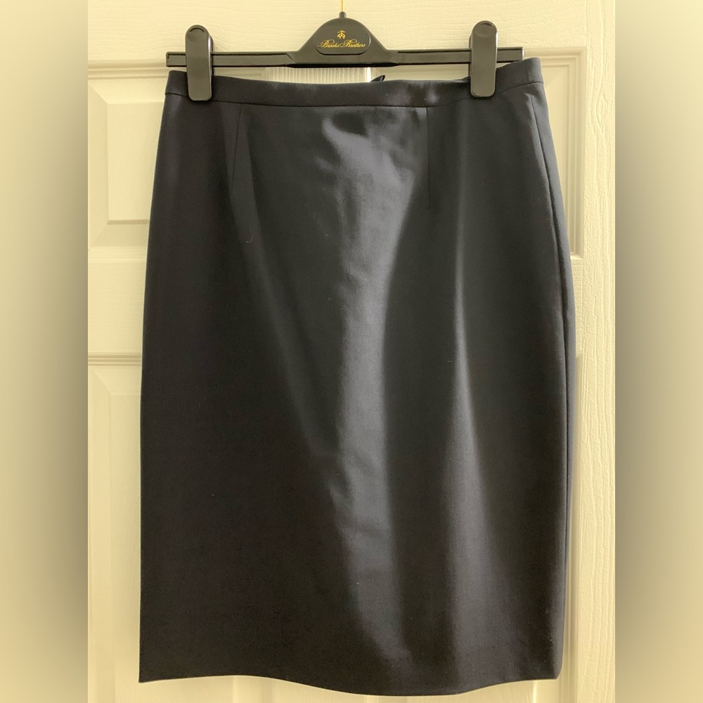 Brooks Brother navy pencil skirt
